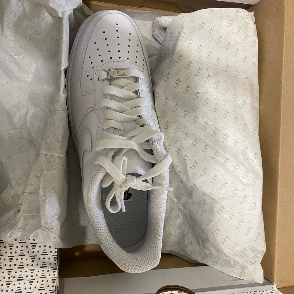 Nike Air Force 1 white